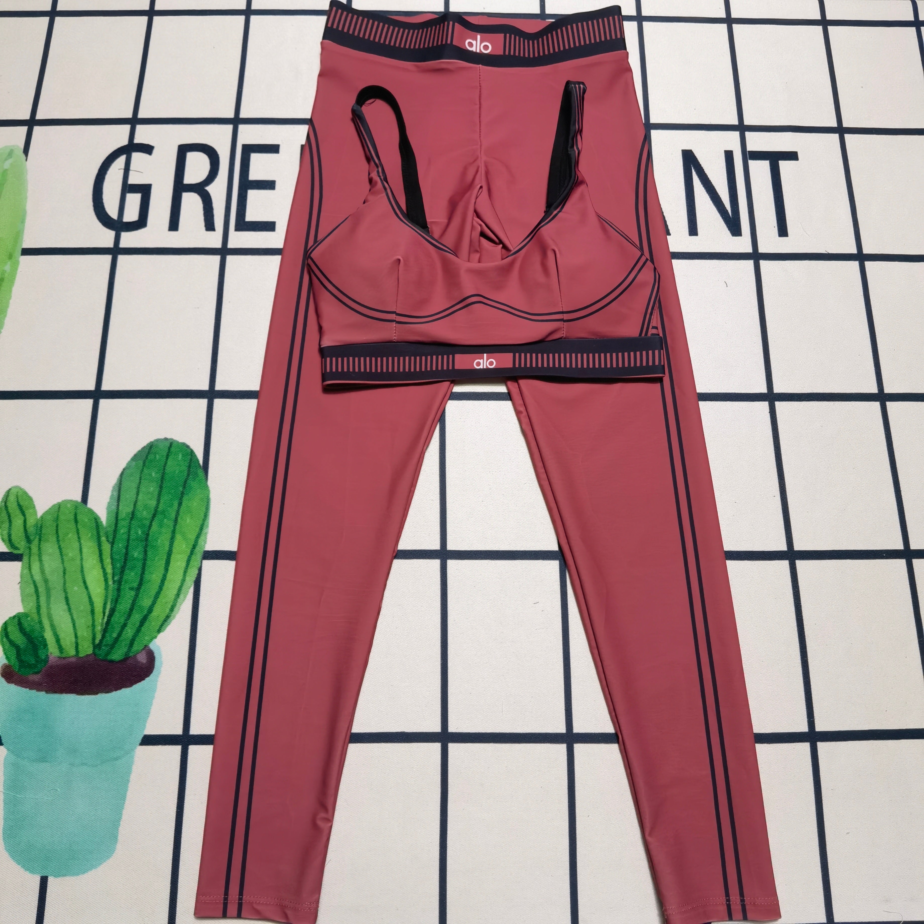 Red Alo Set